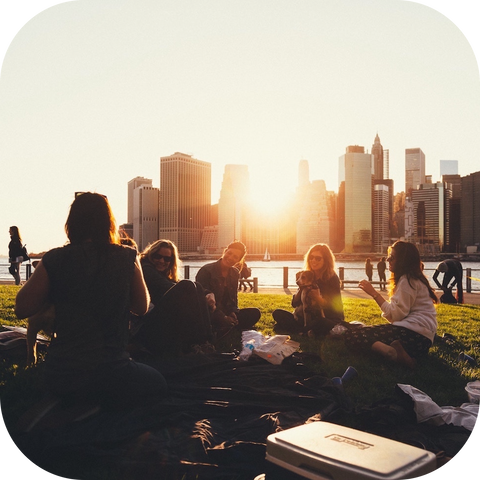 Team building & Onboarding games: Happiness at work + Welcome to the team
